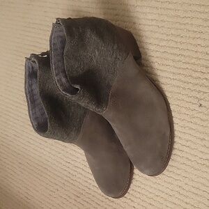 Toms Booties